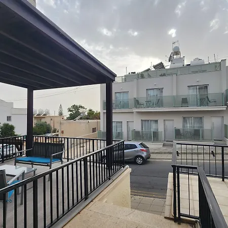 Sea View Great Location Bars & 아파트 아이아 나파