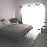 Διαμέρισμα Sea View Great Location Bars &
