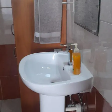 Cozy In Famagusta With Extra Beds