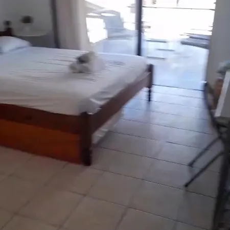 아파트 Cozy In Famagusta With Extra Beds *