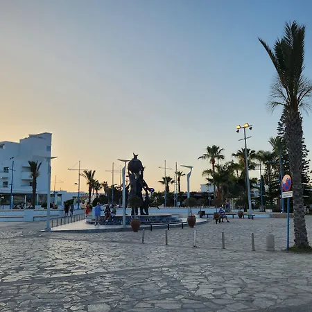 아파트 Cozy In Famagusta With Extra Beds Acheritou (Northern Cyprus)