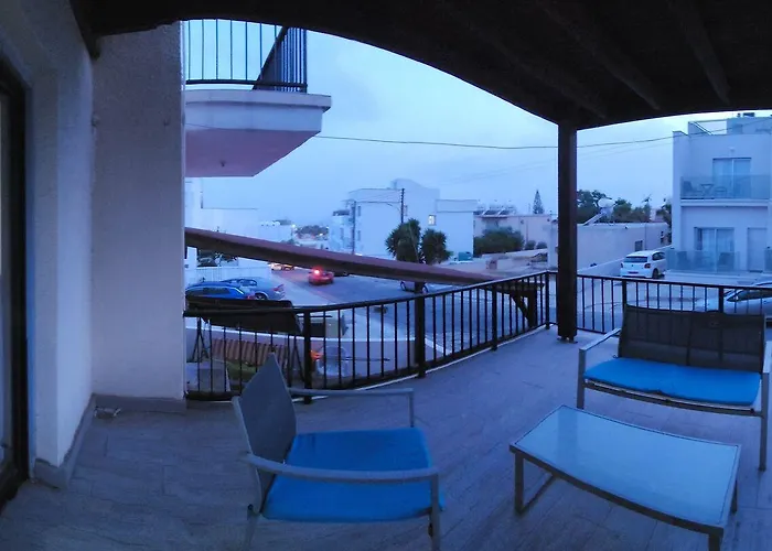 Sea View Great Location Bars & Ayía Nápa